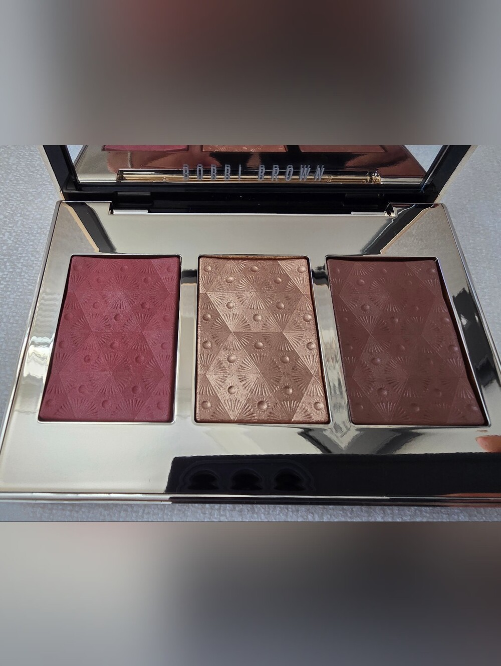 Bobbi Brown Luxe Cheek & Highlight Palette - Golden Glow - Picture 2 of 4